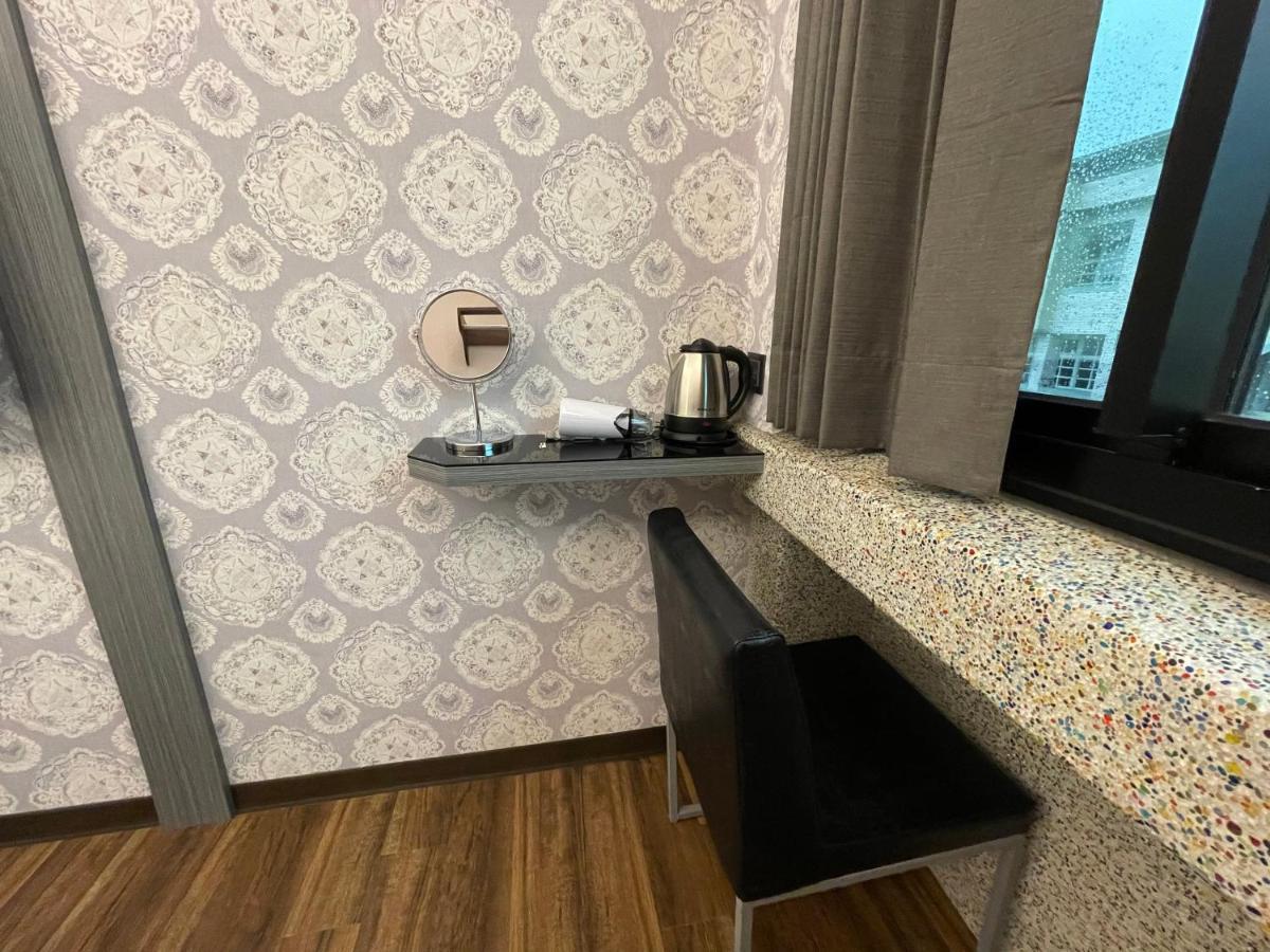 Weifeng Boutique Business Hotel - Zhanqian Branch Pingtung Eksteriør bilde