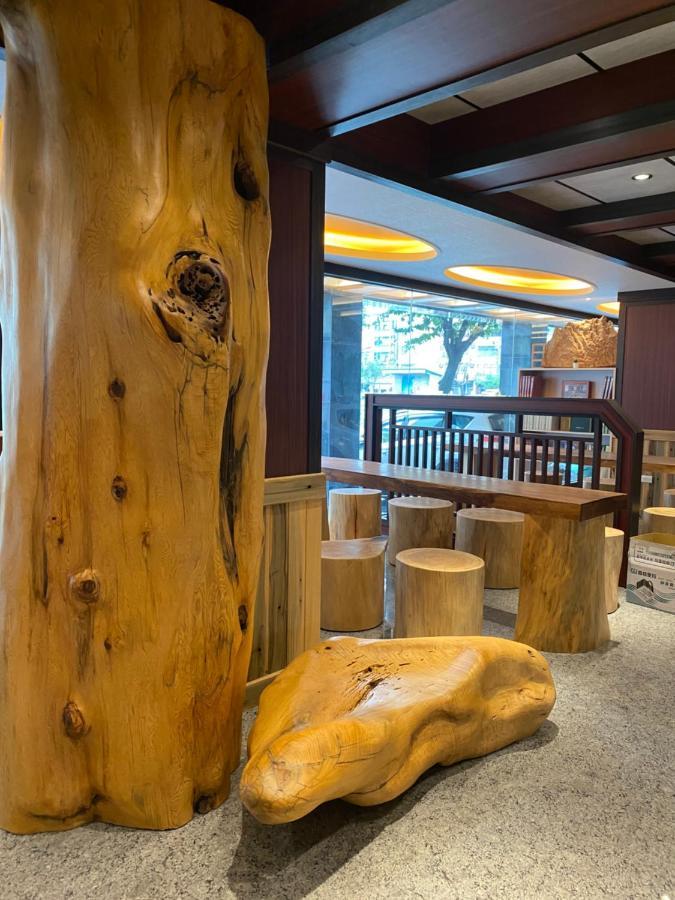 Weifeng Boutique Business Hotel - Zhanqian Branch Pingtung Eksteriør bilde