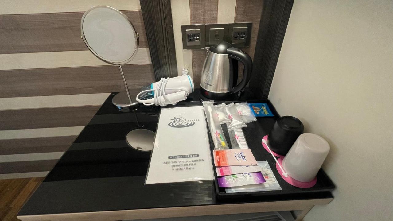 Weifeng Boutique Business Hotel - Zhanqian Branch Pingtung Eksteriør bilde